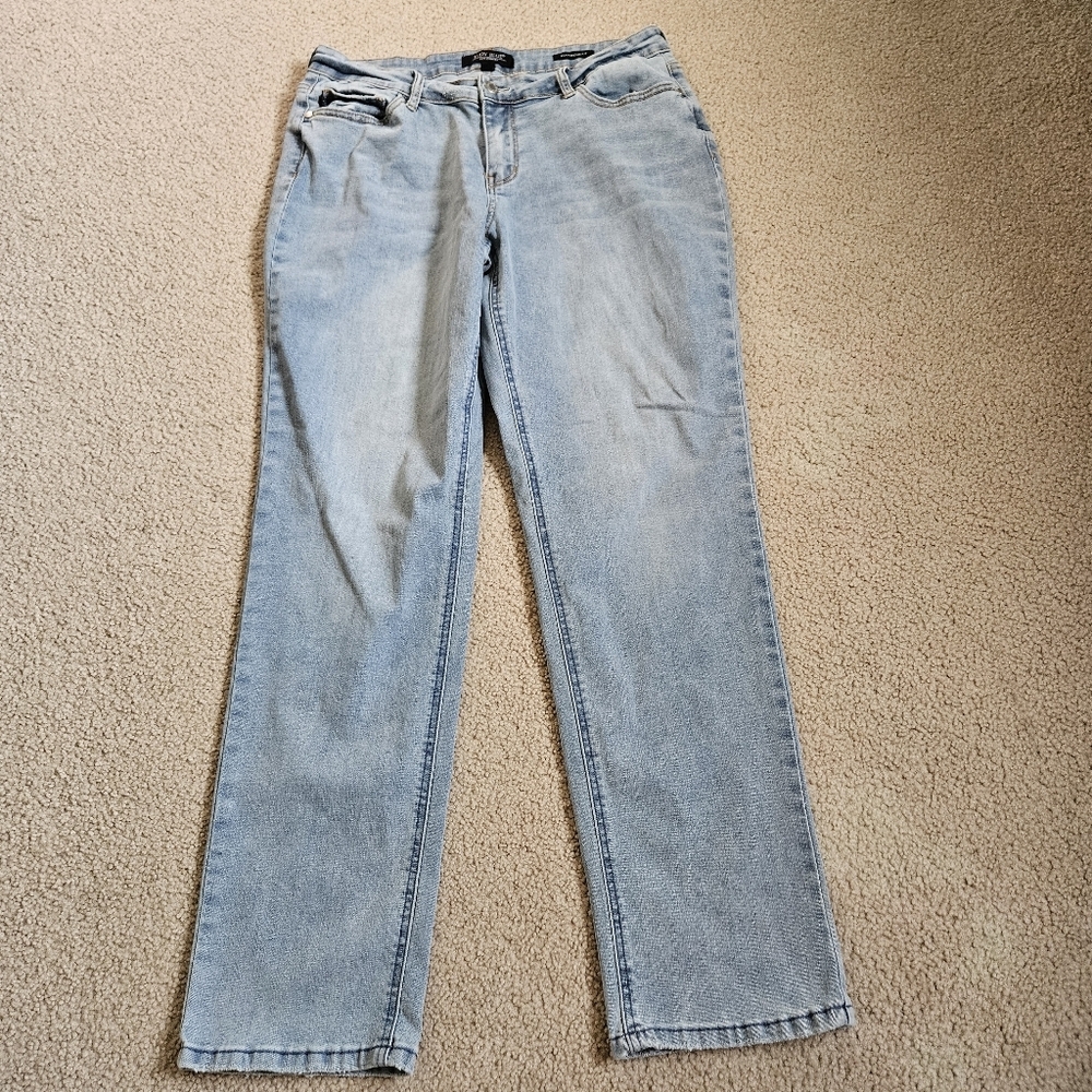 Judy Blue Mid Rise V Front Cuff Boyfriend Cool Denim Jeans 13/31